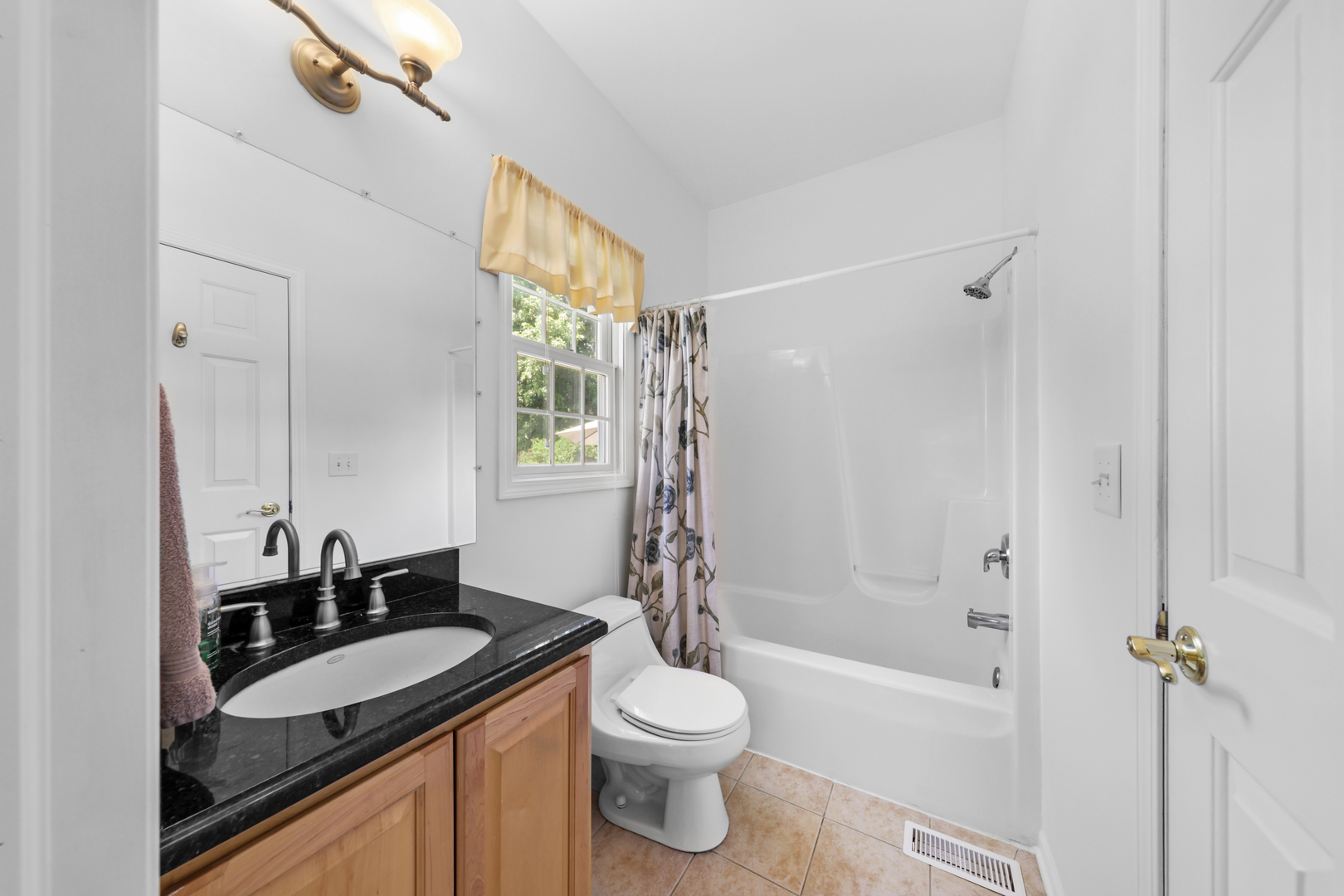 1223 Fox Run Seneca, IL 61341 - Photo 14 of 30
