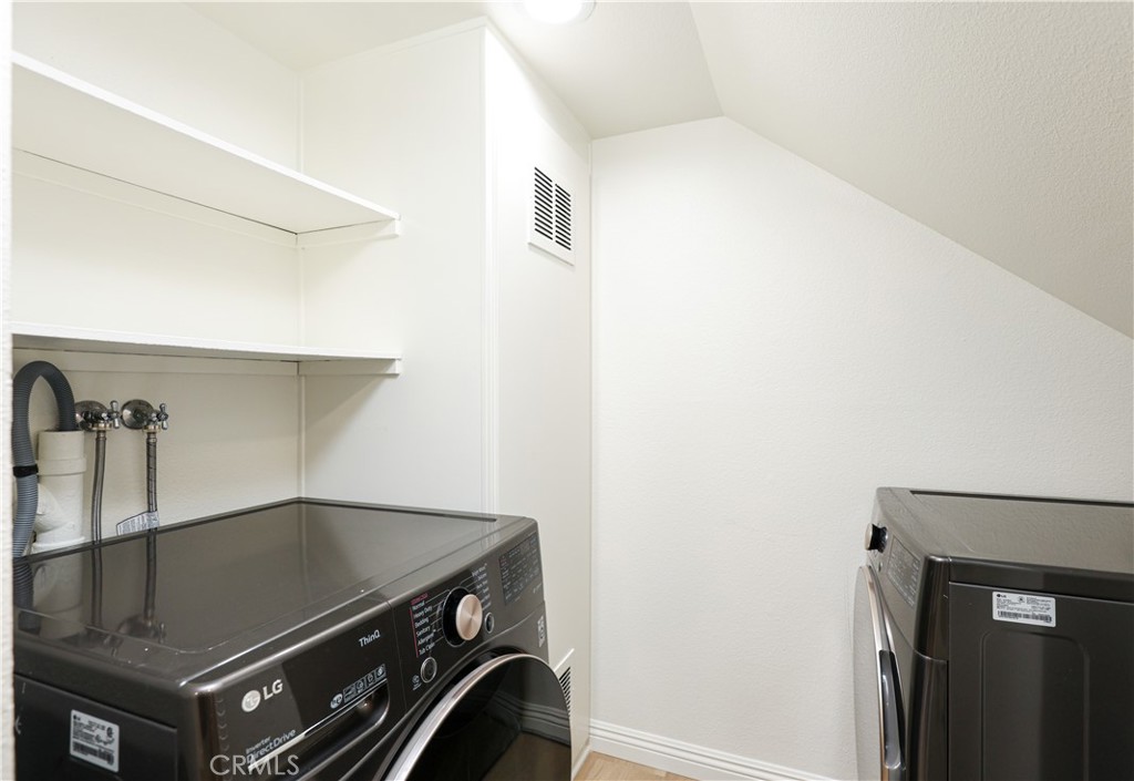 446 Fallingstar Irvine, CA 92614 - Photo 14 of 51