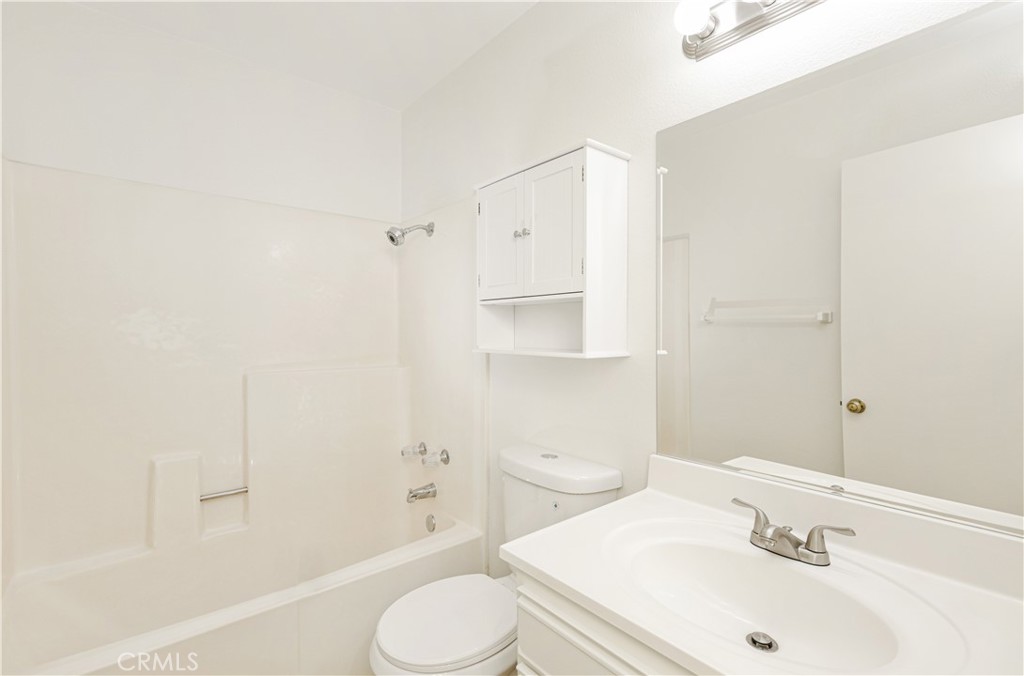 446 Fallingstar Irvine, CA 92614 - Photo 19 of 51