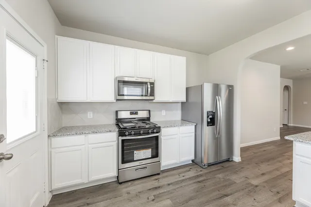 $2,050 | 4906 Yello Ginko Trail, Spring, TX 77373