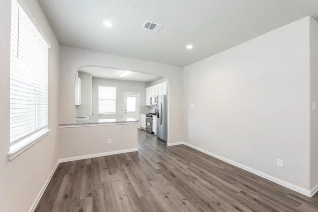 $2,050 | 4906 Yello Ginko Trail, Spring, TX 77373