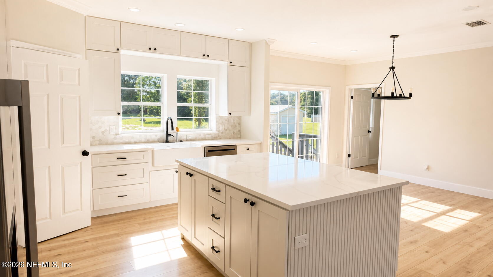 3136 Tindall Farms Road St. Augustine, FL 32084 - Photo 9 of 38 9. Kitchen facing dining