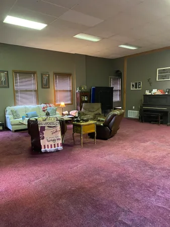 $154,900 | 107 West Walnut Avenue, Arkansas City, KS 67005