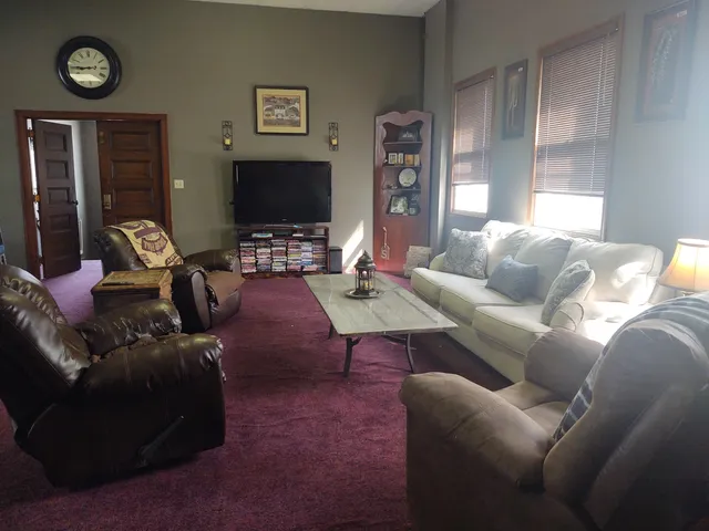 $154,900 | 107 West Walnut Avenue, Arkansas City, KS 67005