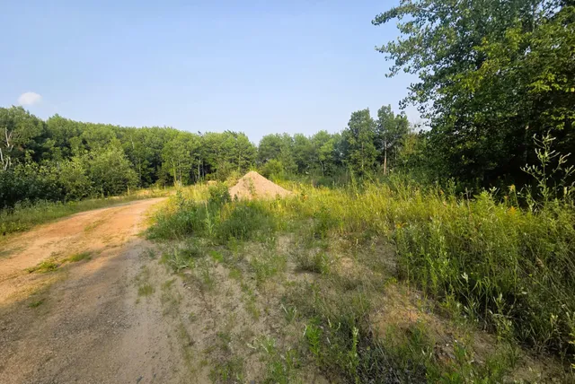 $240,000 | 40576 County Road 242, Cohasset, MN 55721