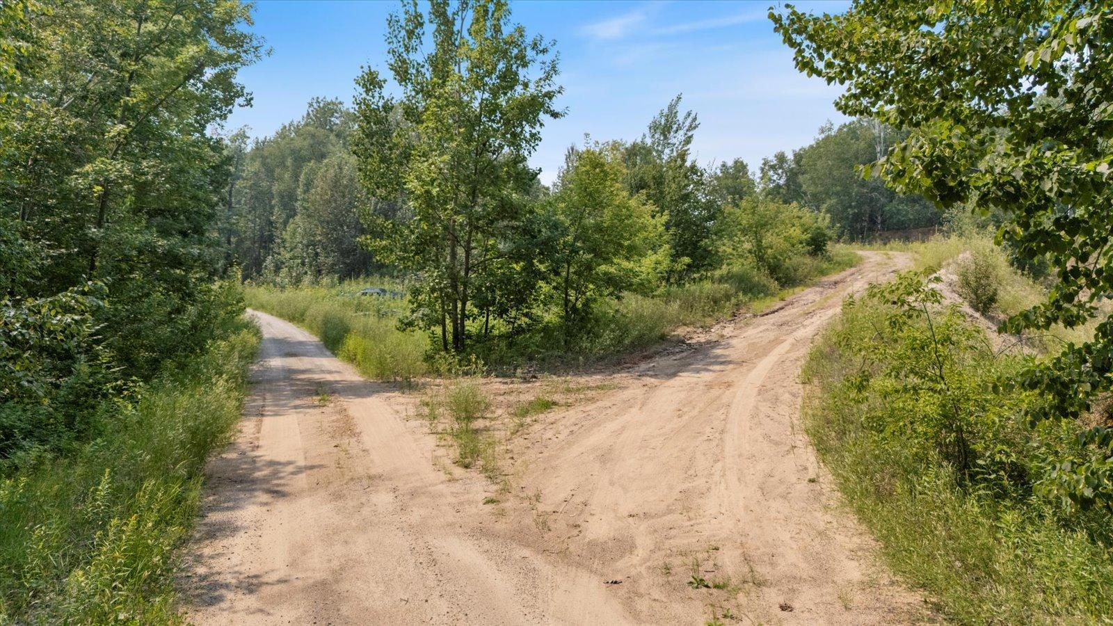 40576 County Road 242 Cohasset, MN 55721 - Photo 8 of 17