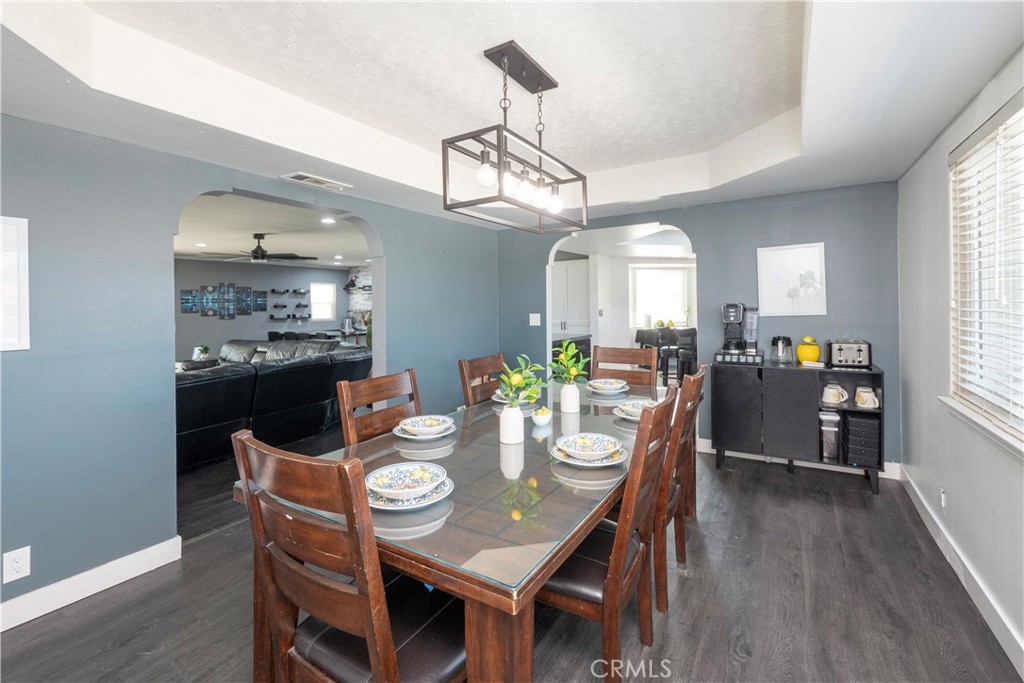 14681 Choco Road Apple Valley, CA 92307 - Photo 20 of 75 Dining room