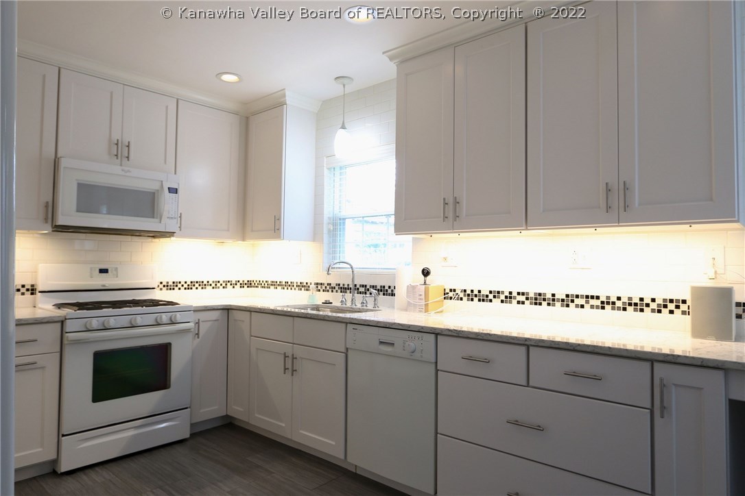 902 Maple Road Charleston, WV 25302 - Photo 10 of 20 Gallery Image 10