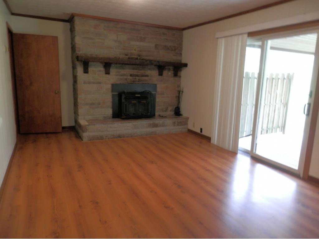 219 Capitol Road Jonesville, VA 24263 - Photo 13 of 23 Den wFP Insert