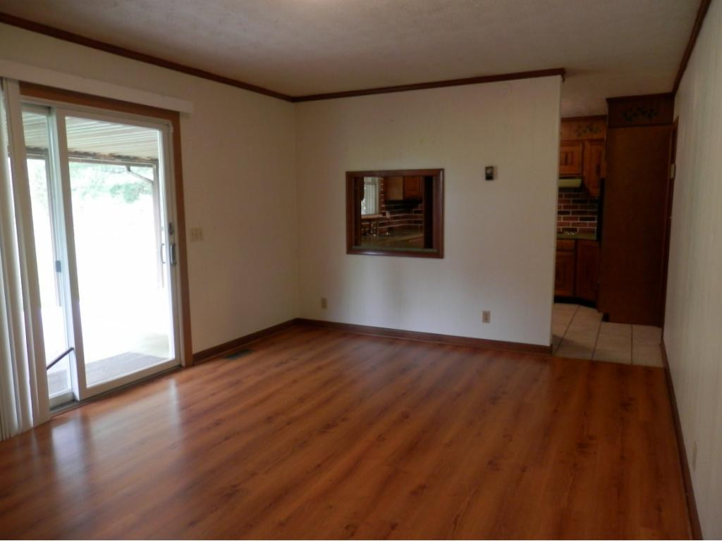 219 Capitol Road Jonesville, VA 24263 - Photo 14 of 23 Sliding Door to Patio