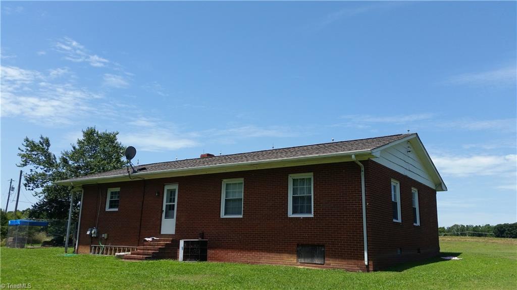 2860 Altamahaw Union Ridge Road, Unit A Burlington, NC 27217 - Photo 3 of 7