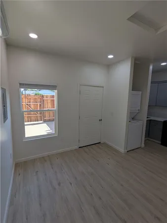 $1,100 | 1209 Wilson Road, Unit A, Bakersfield, CA 93304