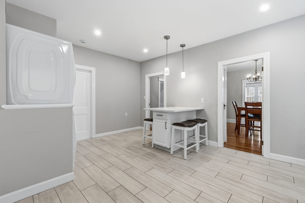40 County Street, Unit 1 Peabody, MA 01960 - Photo 7 of 31