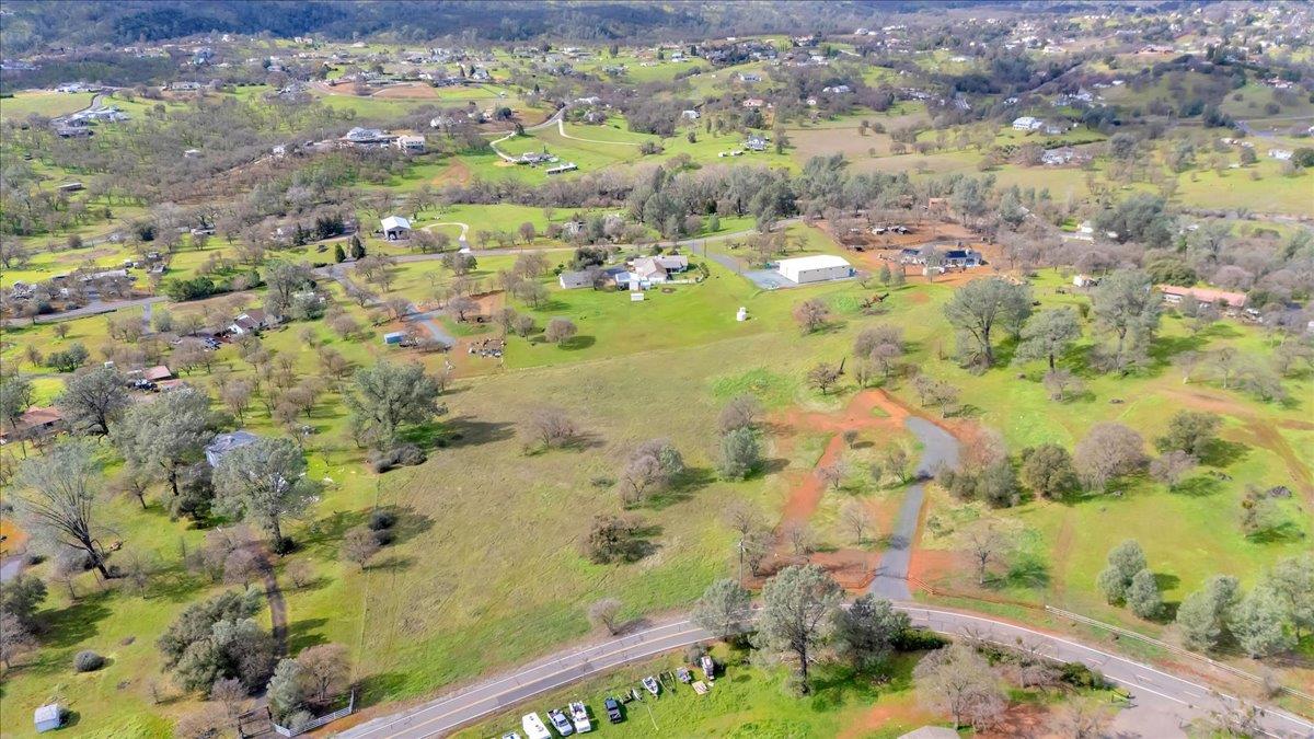 622 Pinon Drive Copperopolis, CA 95228 - Photo 9 of 48 a view of city and mountain