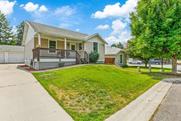 $360,000 | 9906 East 17th Lane, Spokane Valley, WA 99206