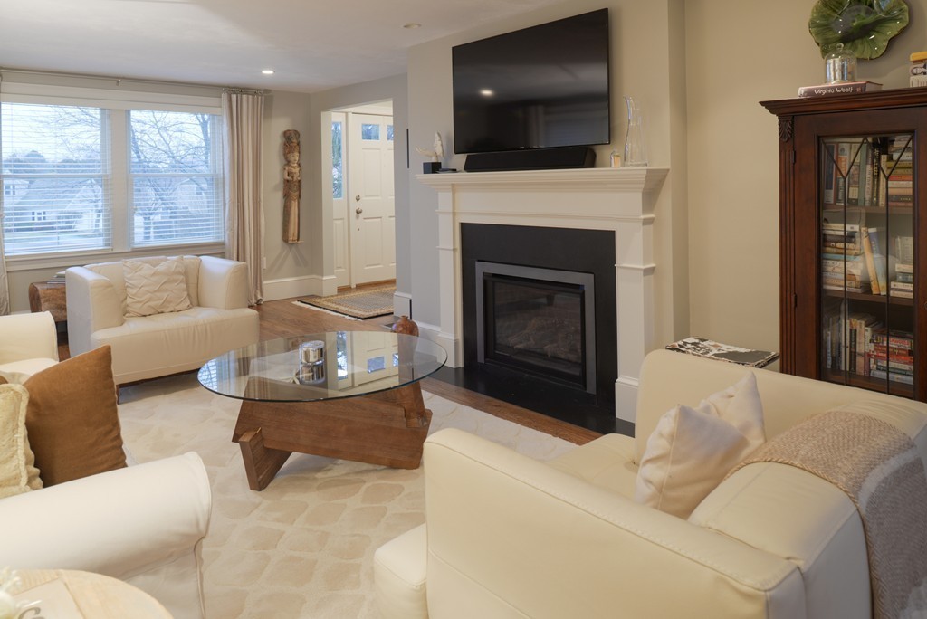 2 Vassar Road Marblehead, MA 01945 - Photo 11 of 27
