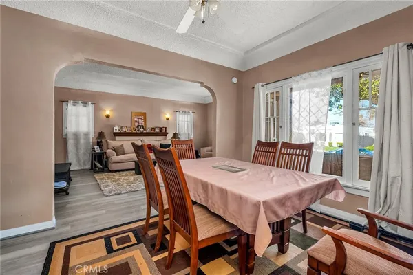 $799,000 | 2000 West 80th Street, Los Angeles, CA 90047