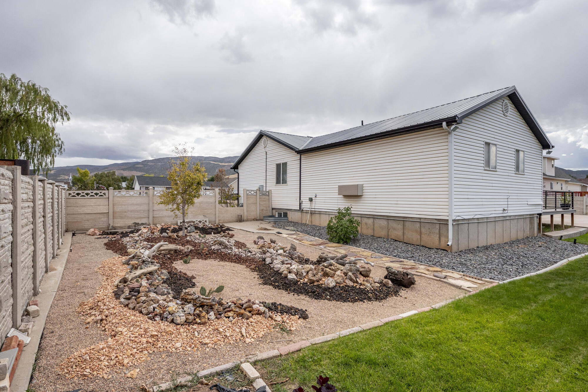 4765 Quickdraw Lane Enoch, UT 84721 - Photo 50 of 62 4765 Quickdraw-49
