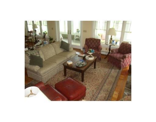 68 Decker Reef Road East Boothbay, ME 04544 - Photo 22 of 24 Living Room.
