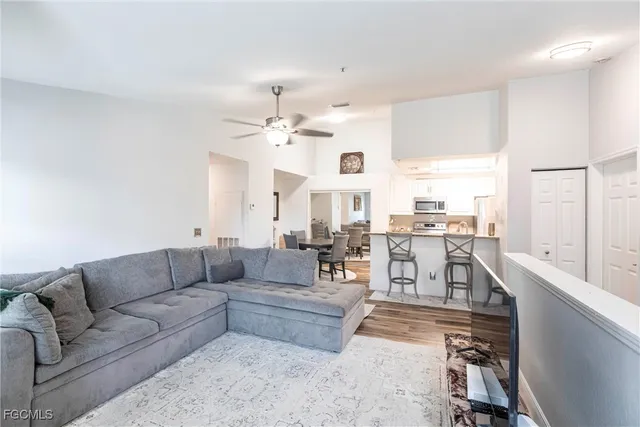 $337,000 | 14895 Pleasant Bay Lane, Unit 5204, Naples, FL 34119