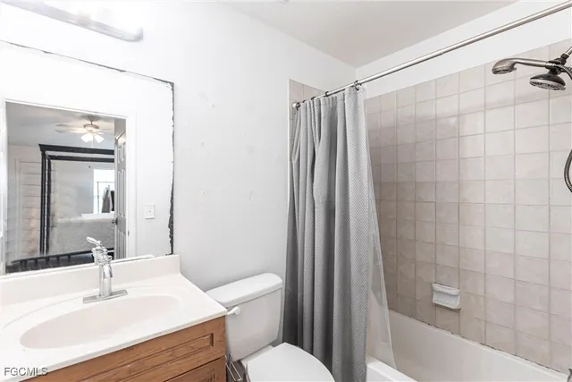 $337,000 | 14895 Pleasant Bay Lane, Unit 5204, Naples, FL 34119