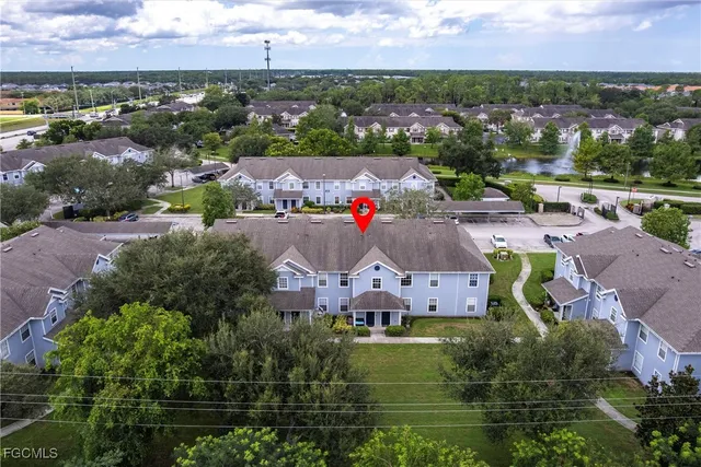 $337,000 | 14895 Pleasant Bay Lane, Unit 5204, Naples, FL 34119