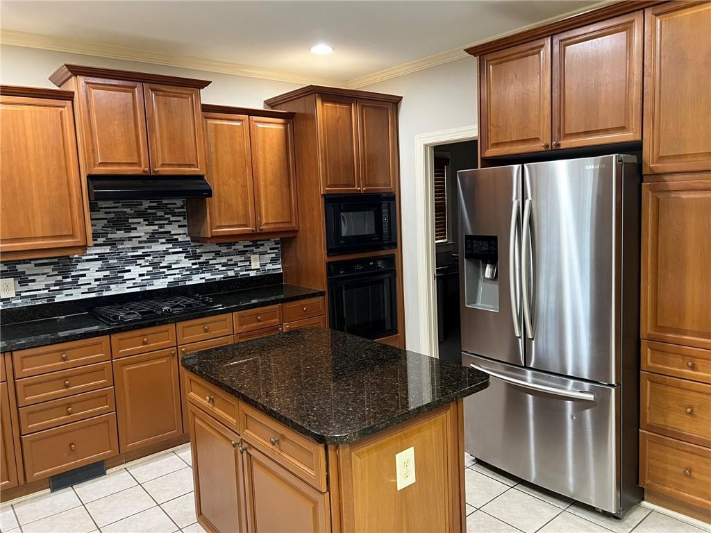 2476 Sewell Mill Road Marietta, GA 30062 - Photo 16 of 40
