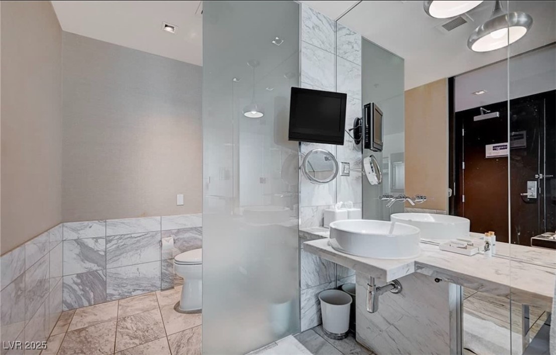 4381 West Flamingo Road, Unit 3007 Las Vegas, NV 89103 - Photo 13 of 16