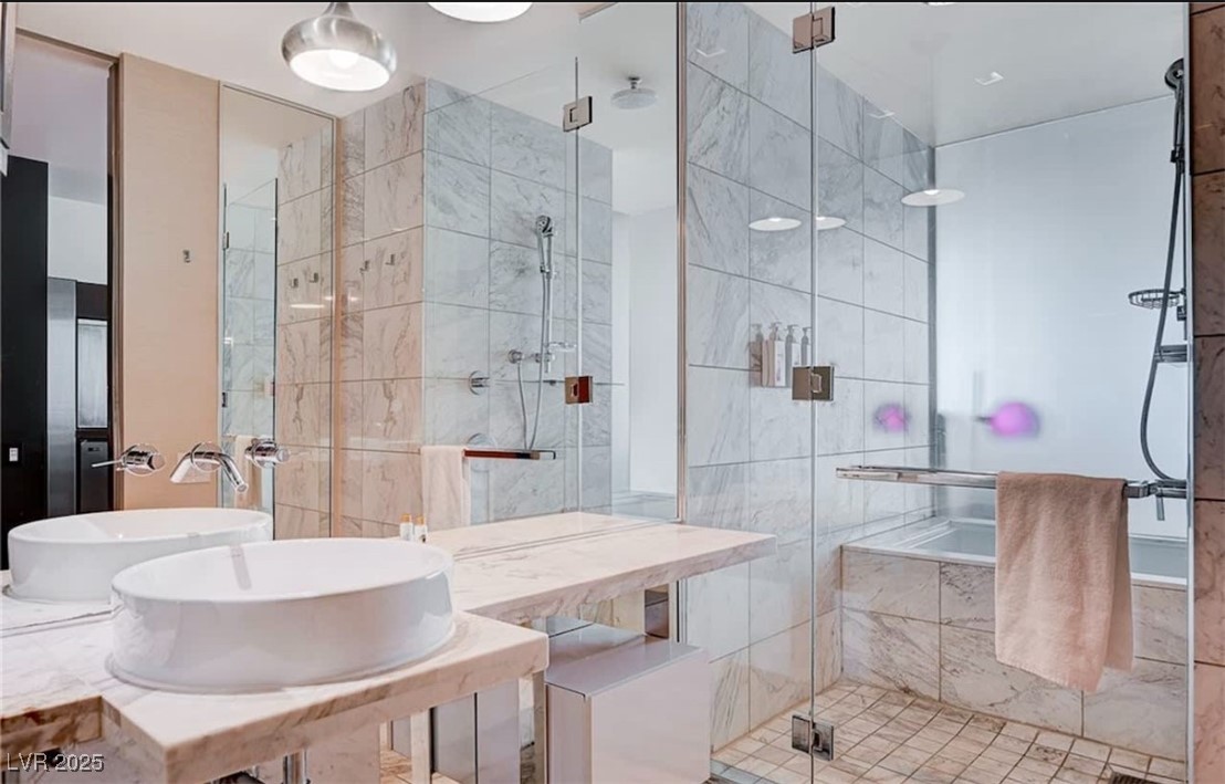 4381 West Flamingo Road, Unit 3007 Las Vegas, NV 89103 - Photo 14 of 16