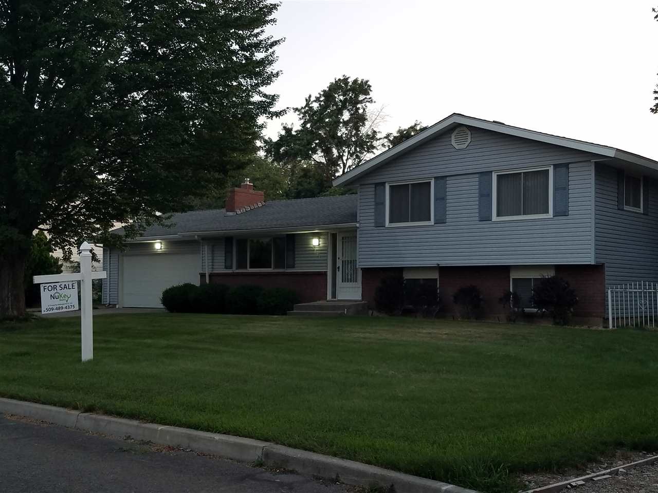 3006 South Whipple Road Spokane Valley, WA 99206 - Photo 1 of 20