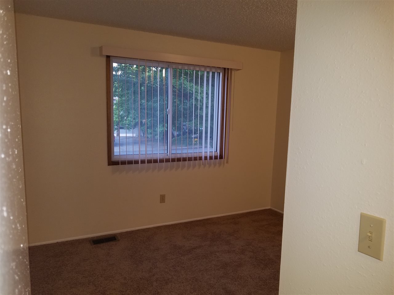 3006 South Whipple Road Spokane Valley, WA 99206 - Photo 9 of 20