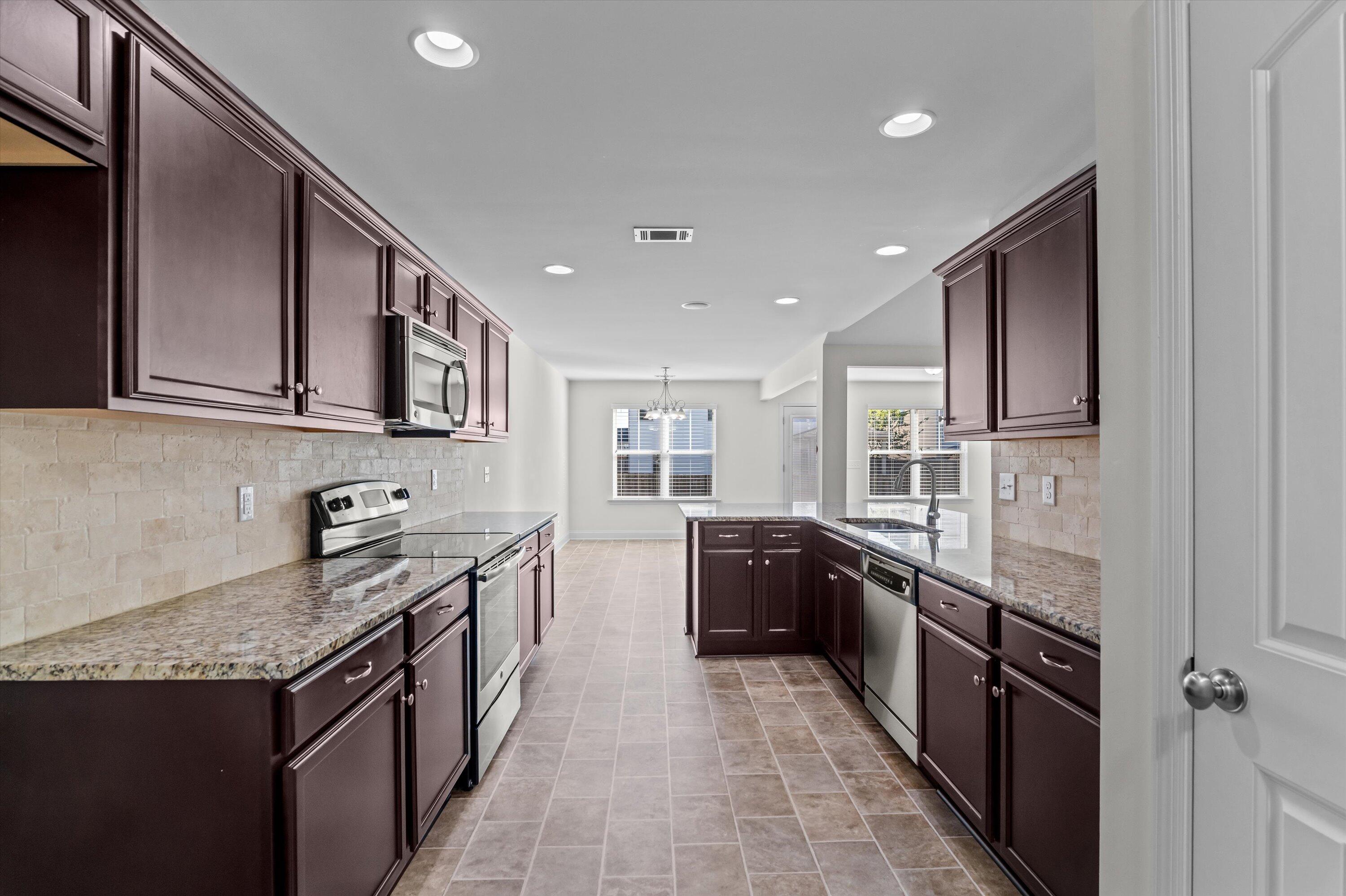 914 Inman Drive Grovetown, GA 30813 - Photo 8 of 22 View of the kitchen from the laundry room