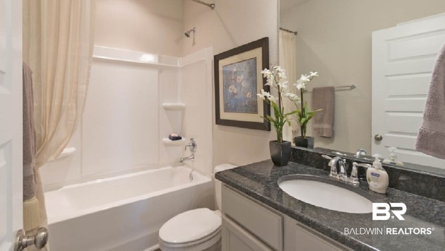 9324 Eiland Drive, Unit 57 Foley, AL 36535 - Photo 17 of 22 Guest Bath