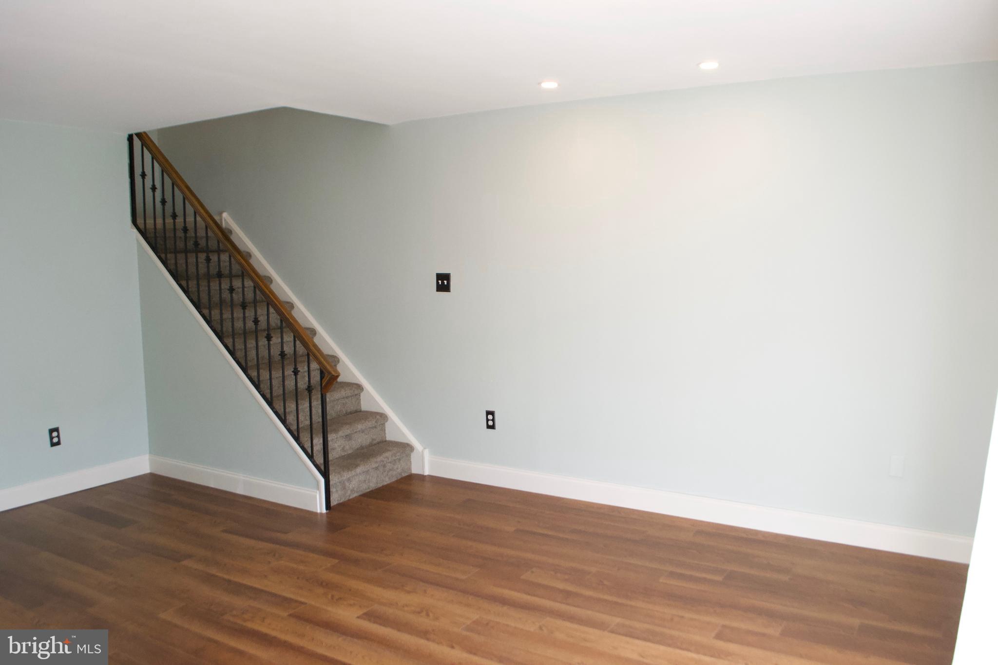 11833 Academy Road, Unit B8 Philadelphia, PA 19154 - Photo 3 of 30