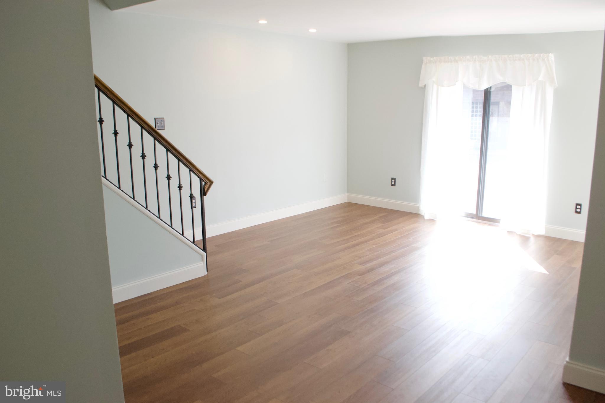 11833 Academy Road, Unit B8 Philadelphia, PA 19154 - Photo 5 of 30