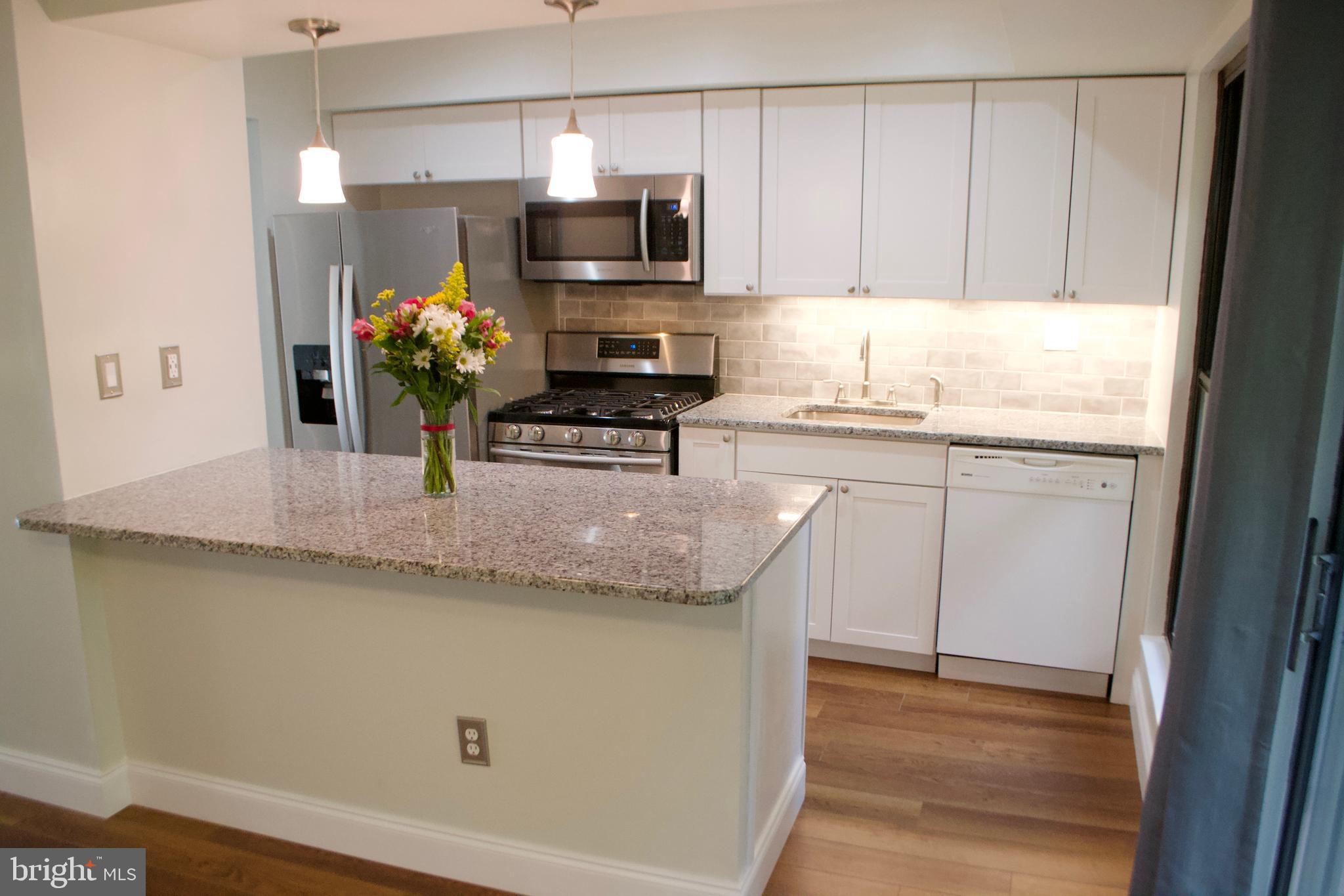 11833 Academy Road, Unit B8 Philadelphia, PA 19154 - Photo 10 of 30