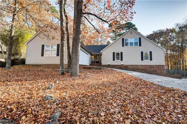 $560,000 | 224 Shadowood Drive Southeast, Calhoun, GA 30701