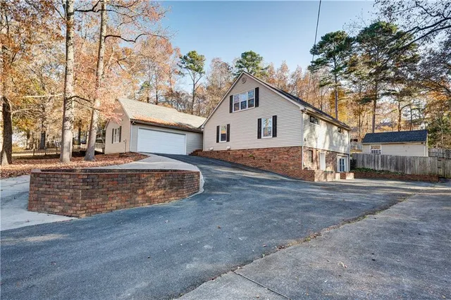 $560,000 | 224 Shadowood Drive Southeast, Calhoun, GA 30701