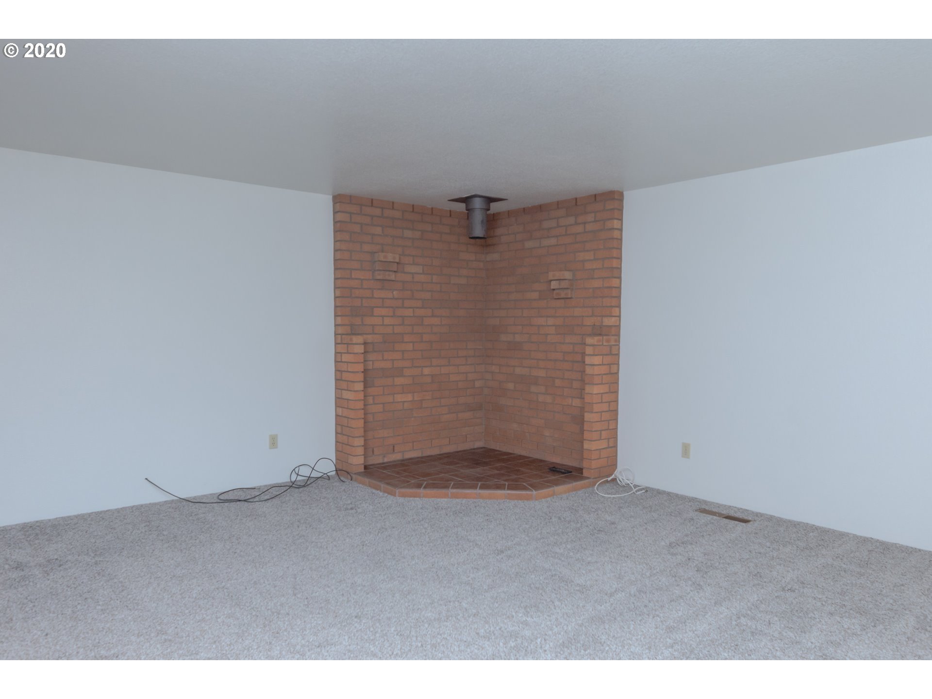 575 River Bend Road Roseburg, OR 97471 - Photo 4 of 30 Gallery Image 4