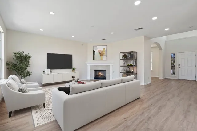 $400,000 | 101 Redwood Drive, Kyle, TX 78640