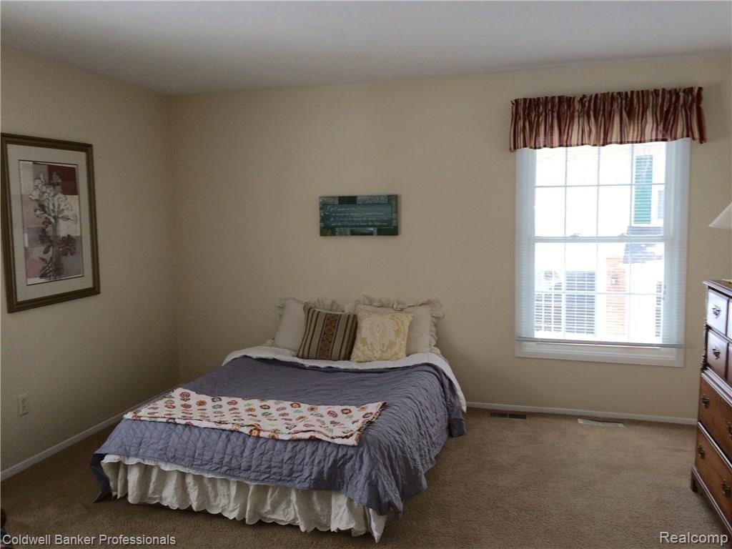 1286 Brook Lane, Unit 295 Rochester Hills, MI 48306 - Photo 19 of 27
