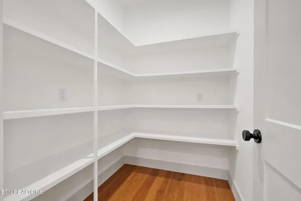 $875,000 | 932 Herbert Drive, Greenback, TN 37742