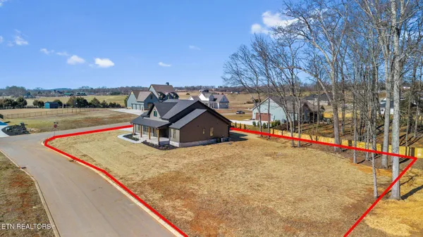 $875,000 | 932 Herbert Drive, Greenback, TN 37742