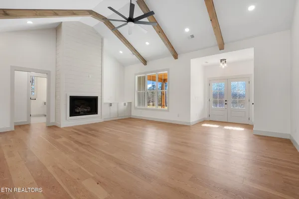 $875,000 | 932 Herbert Drive, Greenback, TN 37742