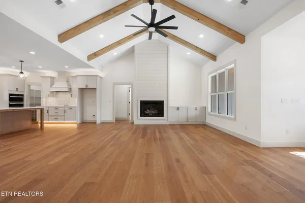 $875,000 | 932 Herbert Drive, Greenback, TN 37742