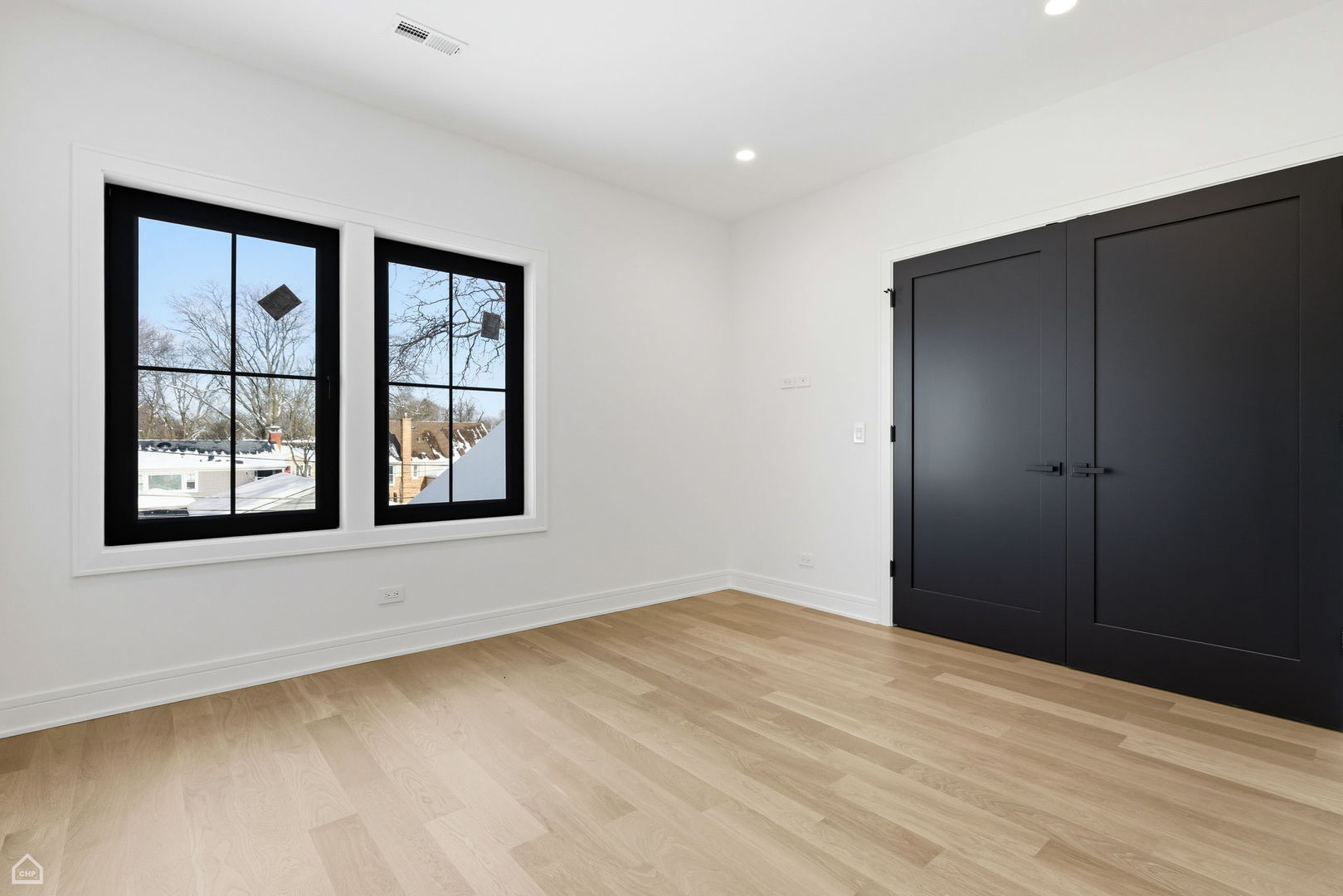 1100 Lois Avenue Park Ridge, IL 60068 - Photo 17 of 41 a view of an empty room with a window