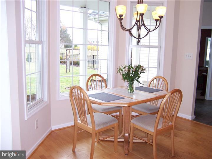2092 Jacksonville Jobstown Road Jobstown, NJ 08041 - Photo 4 of 15 Breakfast Room