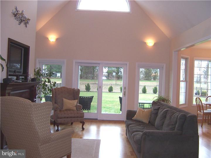 2092 Jacksonville Jobstown Road Jobstown, NJ 08041 - Photo 6 of 15 Great Room