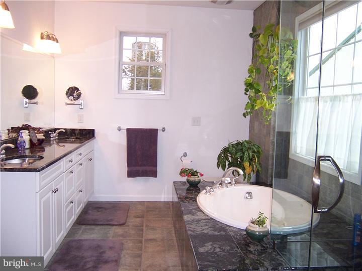 2092 Jacksonville Jobstown Road Jobstown, NJ 08041 - Photo 10 of 15 Master Bathroom