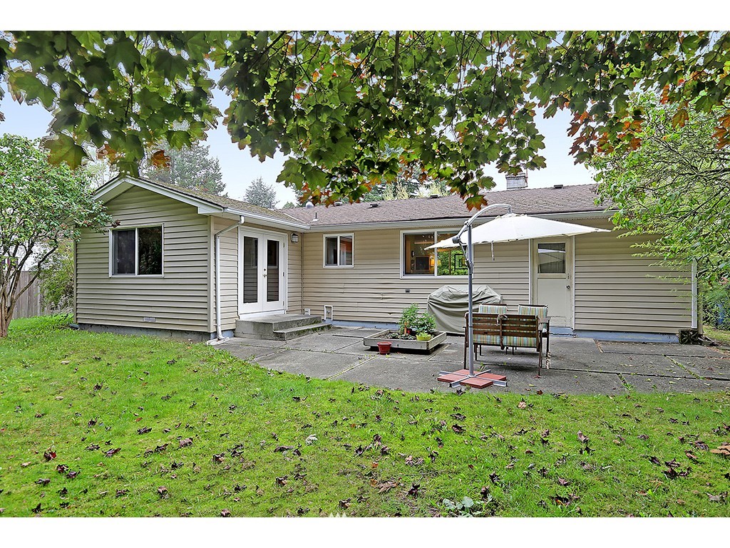 8414 236th Street Southwest Edmonds, WA 98026 - Photo 12 of 15 Gallery Image 12
